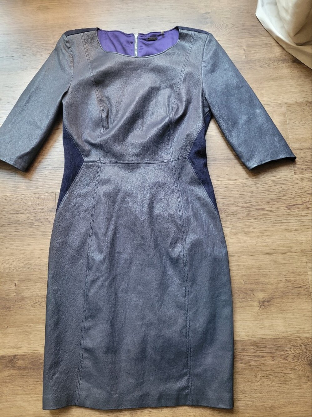Elie Tahari Navy Leather And Suede Sz 4 Sheath Dress